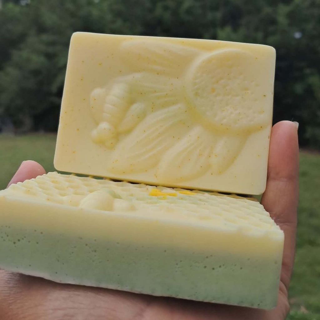 Papaya + Moringa & Spirulina Kojic Brightening Soap
